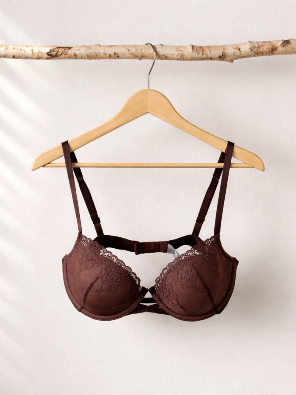 Vassarette Lace Underwire Bra - Brown | 38B |